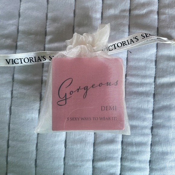 Victoria’s Secret Dream Angels strapless multi-way bra size 32DDD NWOT - Picture 3 of 8